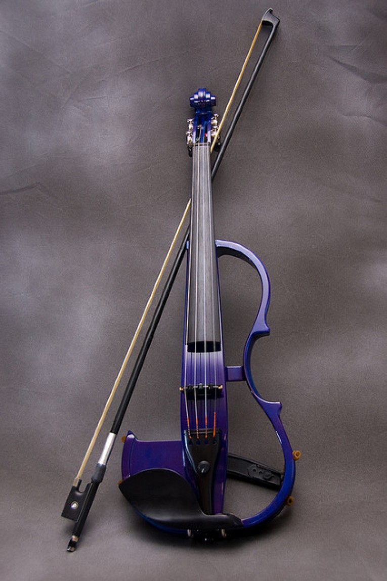 Best Electric Violin Reviews from Cecilio & Yamaha